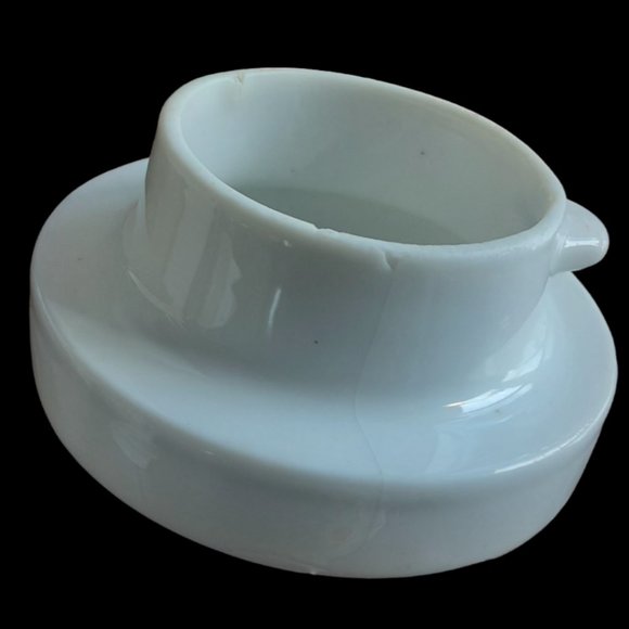 Vtg. Capistrand Tea pot, Creamer, And 2 Mugs - Picture 6 of 7